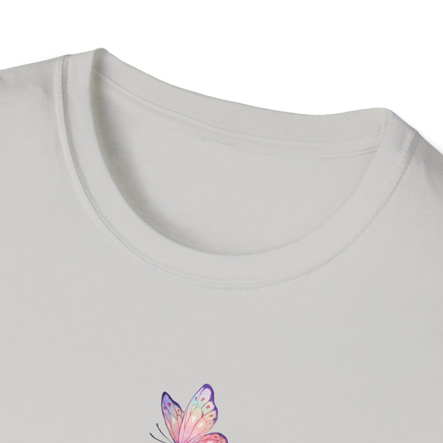 Su Gracia es Suficiente Unisex Softstyle T-Shirt, Inspirational Tee, Nature Lover Gift, Butterfly Shirt, Casual Outfit, Motivational Top