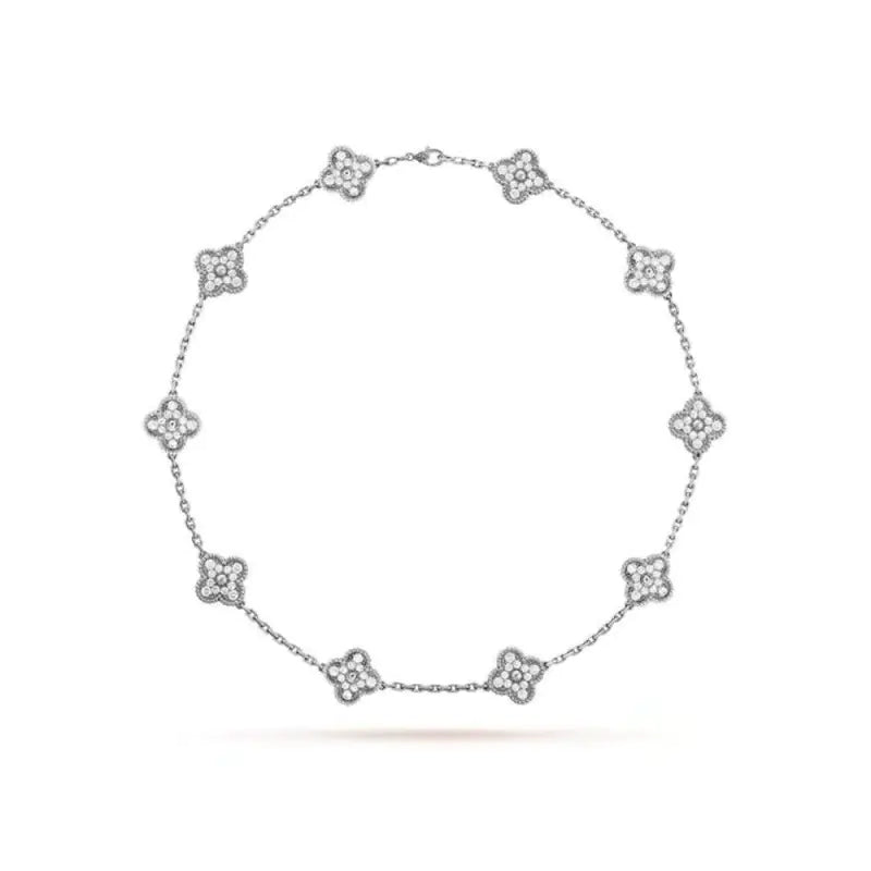 Collar de Ágata Negra Dorada con Colgante de Trébol