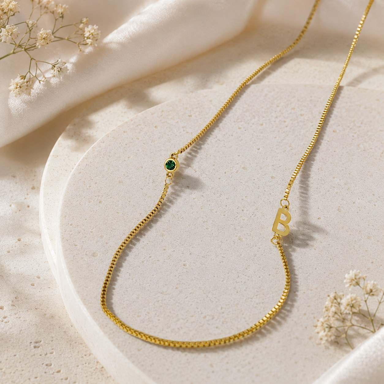 Personalized Initial & Birthstone Necklace | Collar Personalizado con Inicial y Piedra de Nacimiento