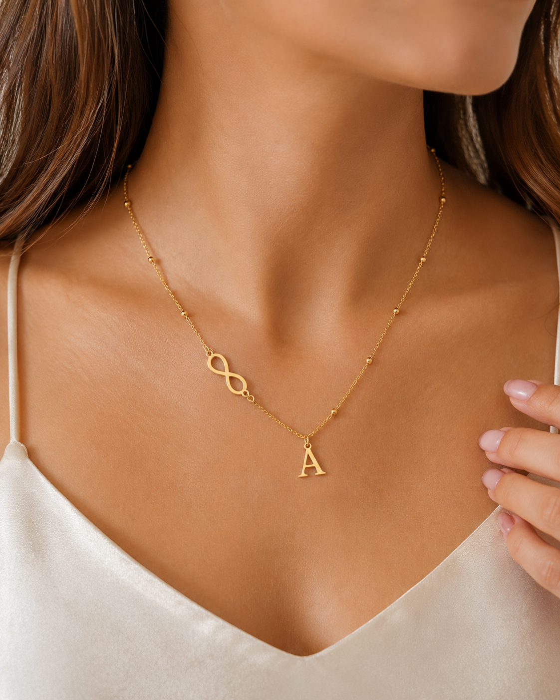 Collar Inicial Personalizado en Acero Inoxidable con Símbolo Infinito | Personalized Initial Necklace with Infinity Charm