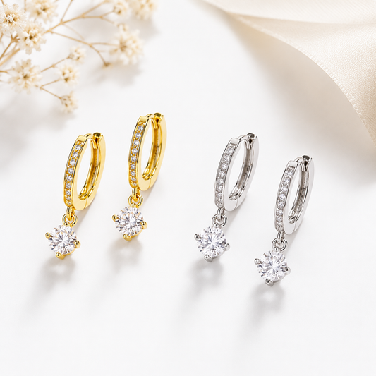 Aretes Huggie con Zirconia Colgante – Elegantes y Brillantes en Oro y Plata | Dainty Huggie Hoop Earrings
